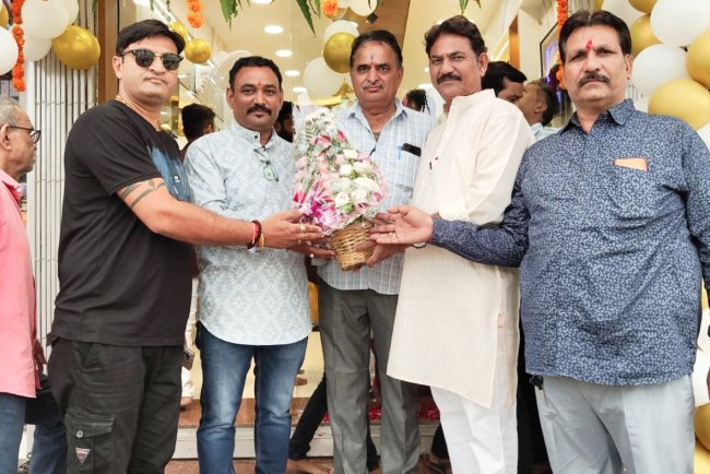 "अनुपम ज्वेलर्स" IOC Road चांदखेड़ा के शुभारंभ