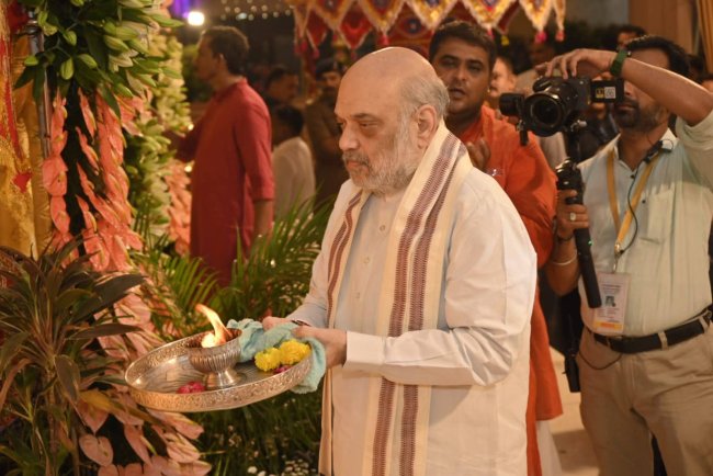 अहमदाबाद में जगन्नाथ रथयात्रा शुरू, अमित शाह ने आरती की: पहली बार गार्ड ऑफ ऑनर दिया; पुरी में दोपहर 1 बजे रथ में बैठेंगे  भगवान